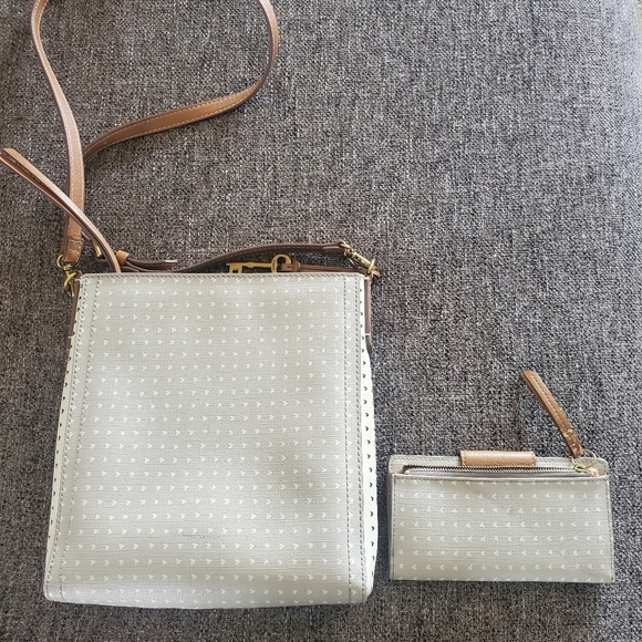 Fossil crossbody and fossil wallet heart print - Picture 2 of 8